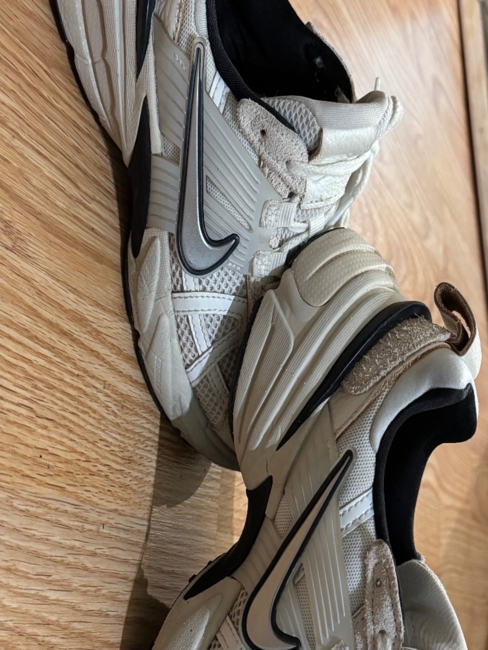 Nike V2K US Women’s 5.5